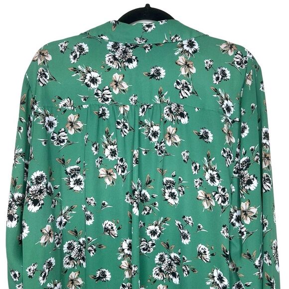 Torrid Floral Button Front Blouse Green Black White Women’s Size 2 (2X) - Picture 9 of 11